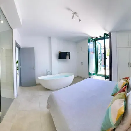 בית נופש Taucho - Private, Heatable Pool, Bbq, 4 Bedrooms - פוארטו דה סנטיאגו