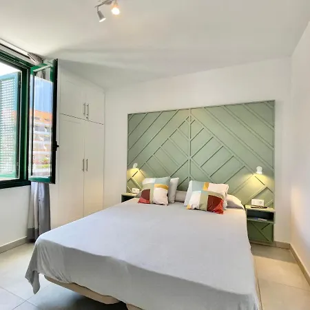 Taucho - Private, Heatable Pool, Bbq, 4 Bedrooms - פוארטו דה סנטיאגו