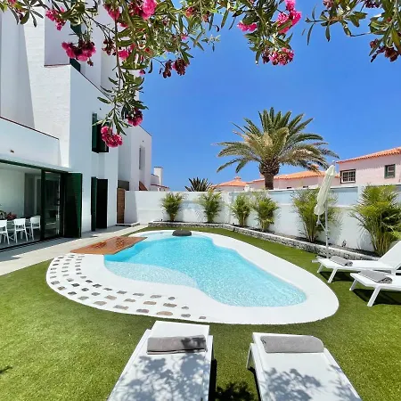 Дом отдыха Taucho - Private, Heatable Pool, Bbq, 4 Bedrooms -