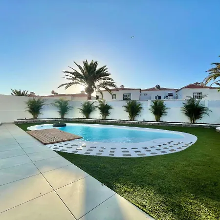 Taucho - Private, Heatable Pool, Bbq, 4 Bedrooms - * 푸에르토 데 산티아고