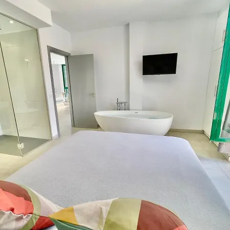 Taucho - Private, Heatable Pool, Bbq, 4 Bedrooms - 펜션