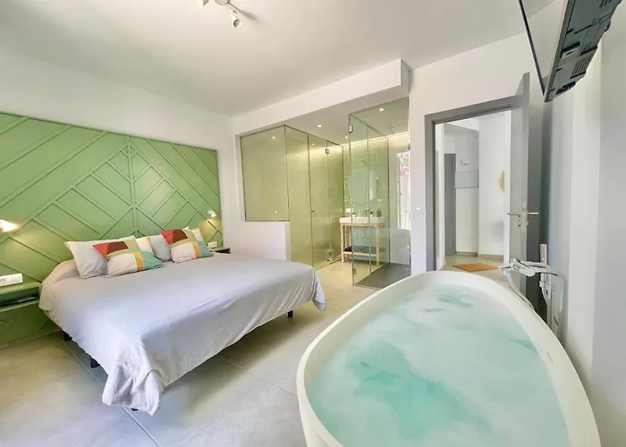 Taucho - Private, Heatable Pool, Bbq, 4 Bedrooms - * بويرتو دي سانتياغو