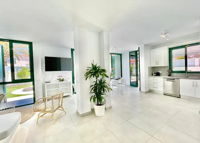 Taucho - Private, Heatable Pool, Bbq, 4 Bedrooms - بيت للعطل